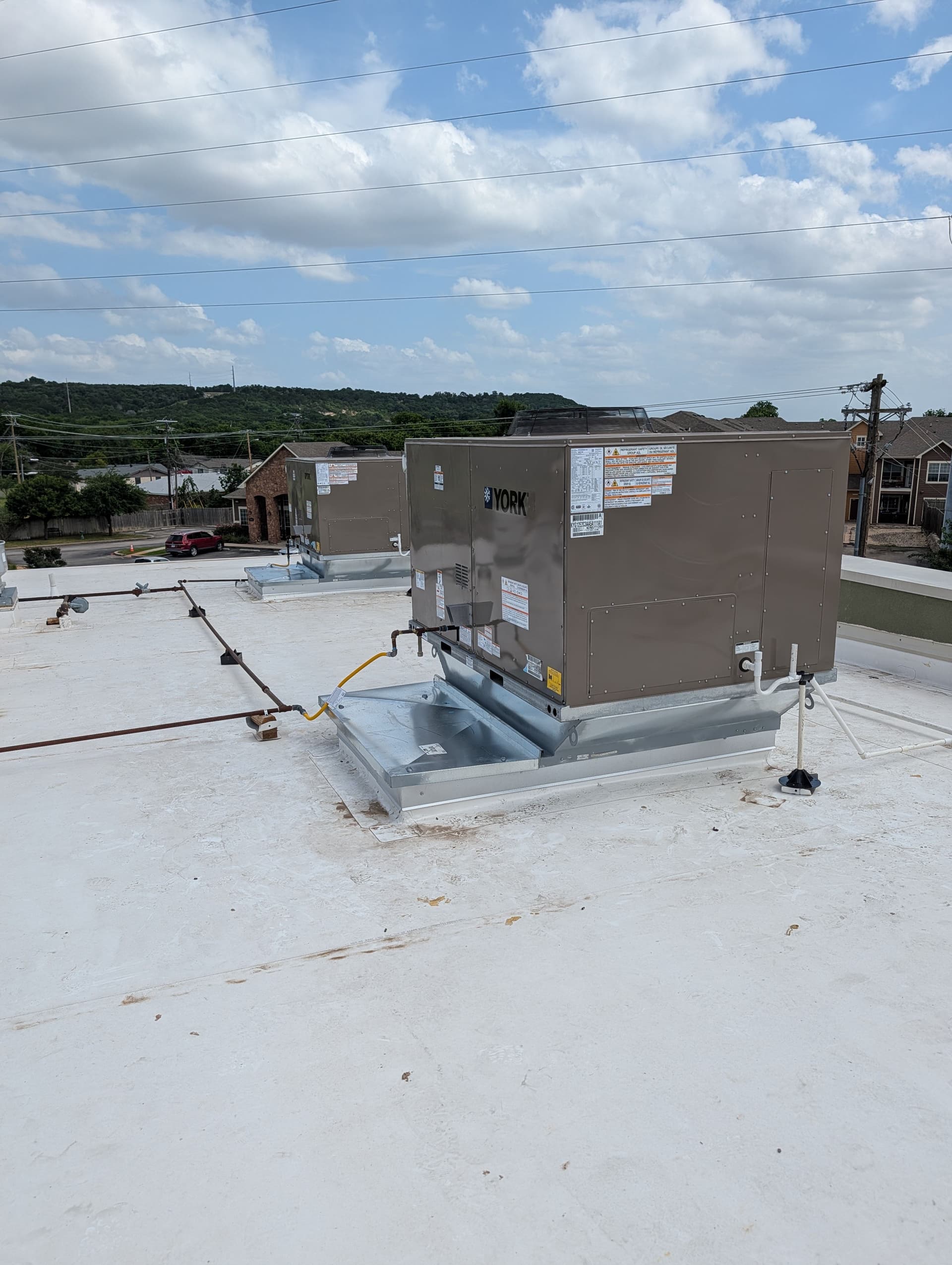 Gallery photos for Commercial Rooftop Unit Replacement Done the Right Way: Image #2