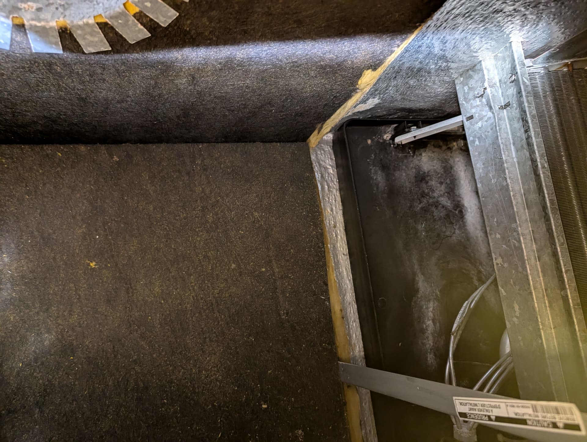 Gallery photos for Loose AC Seams Are Quietly Wrecking Your System: Image #3
