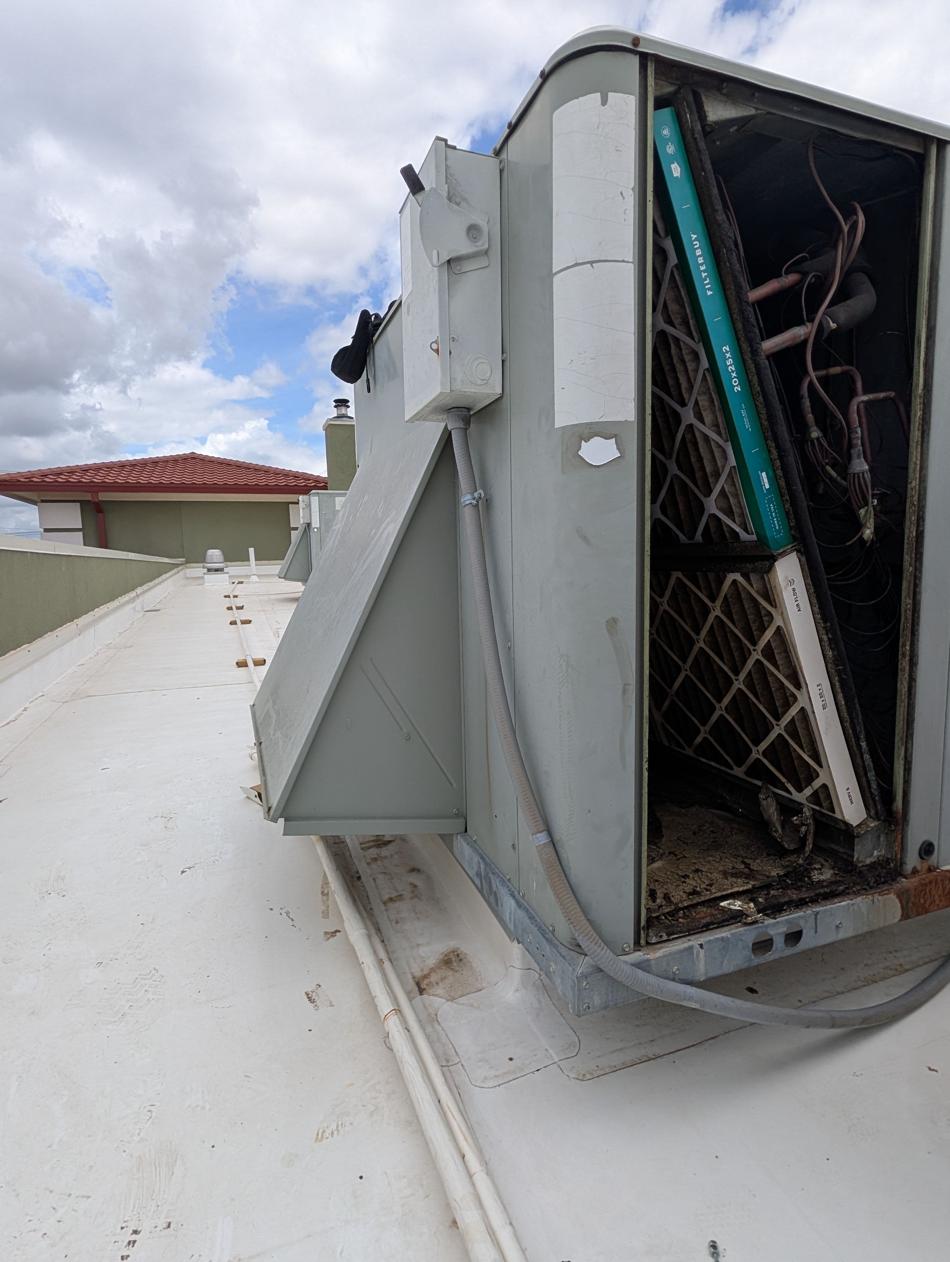 Project What Commercial Rooftop Units Look Like When They Need Service image