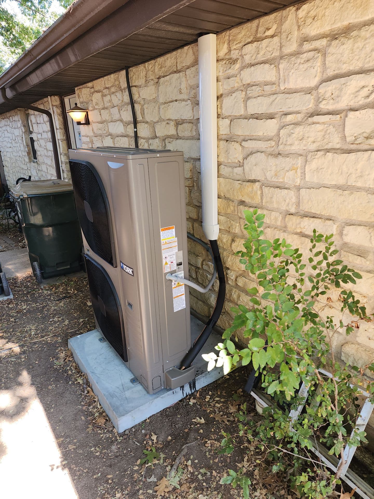Gallery photos for Efficient HVAC Upgrade with 19 SEER Dual Fuel System: Image #2