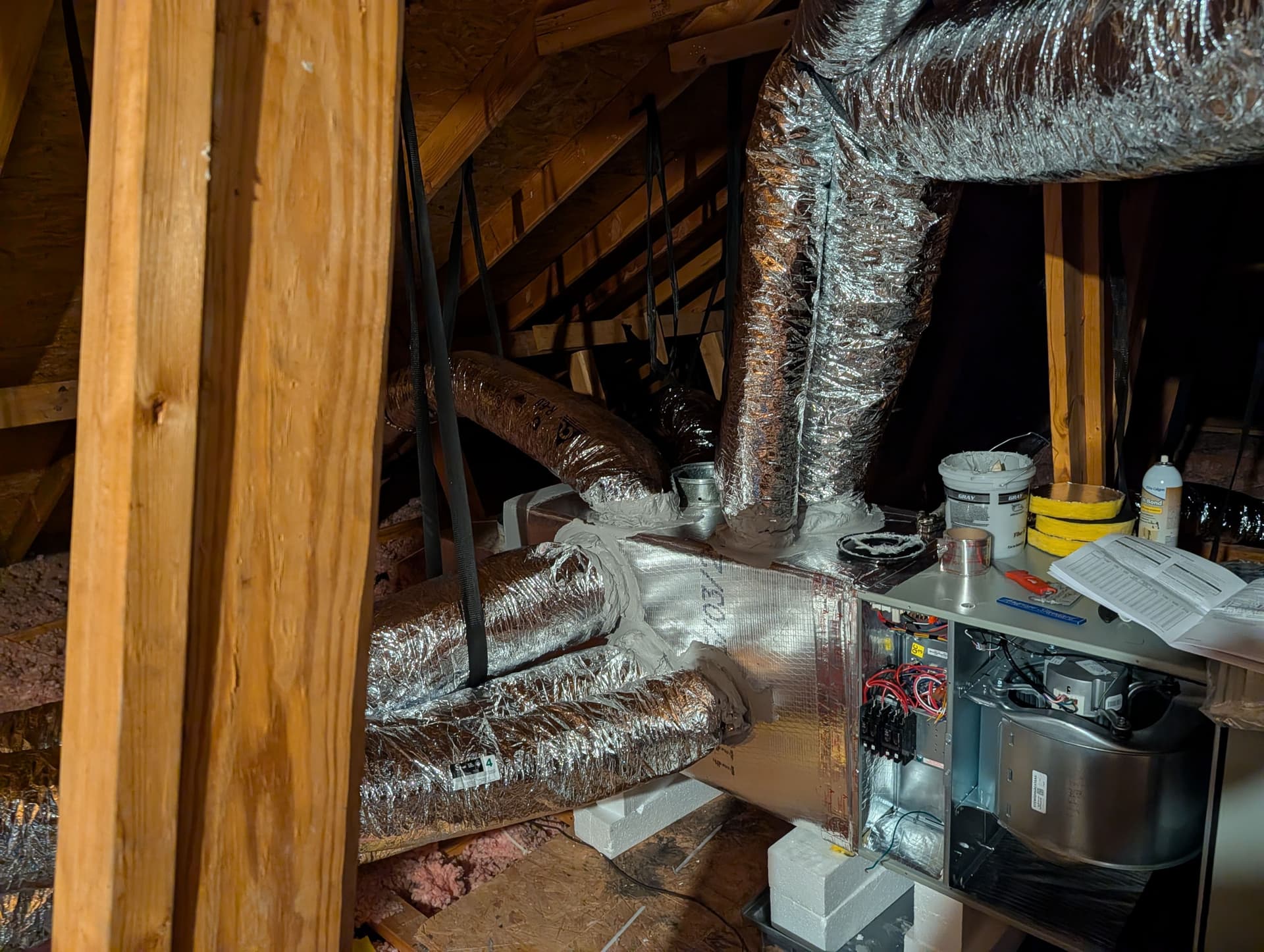 Gallery photos for Enhancing Comfort with New Heat Pump and Ductwork Installation: Image #1