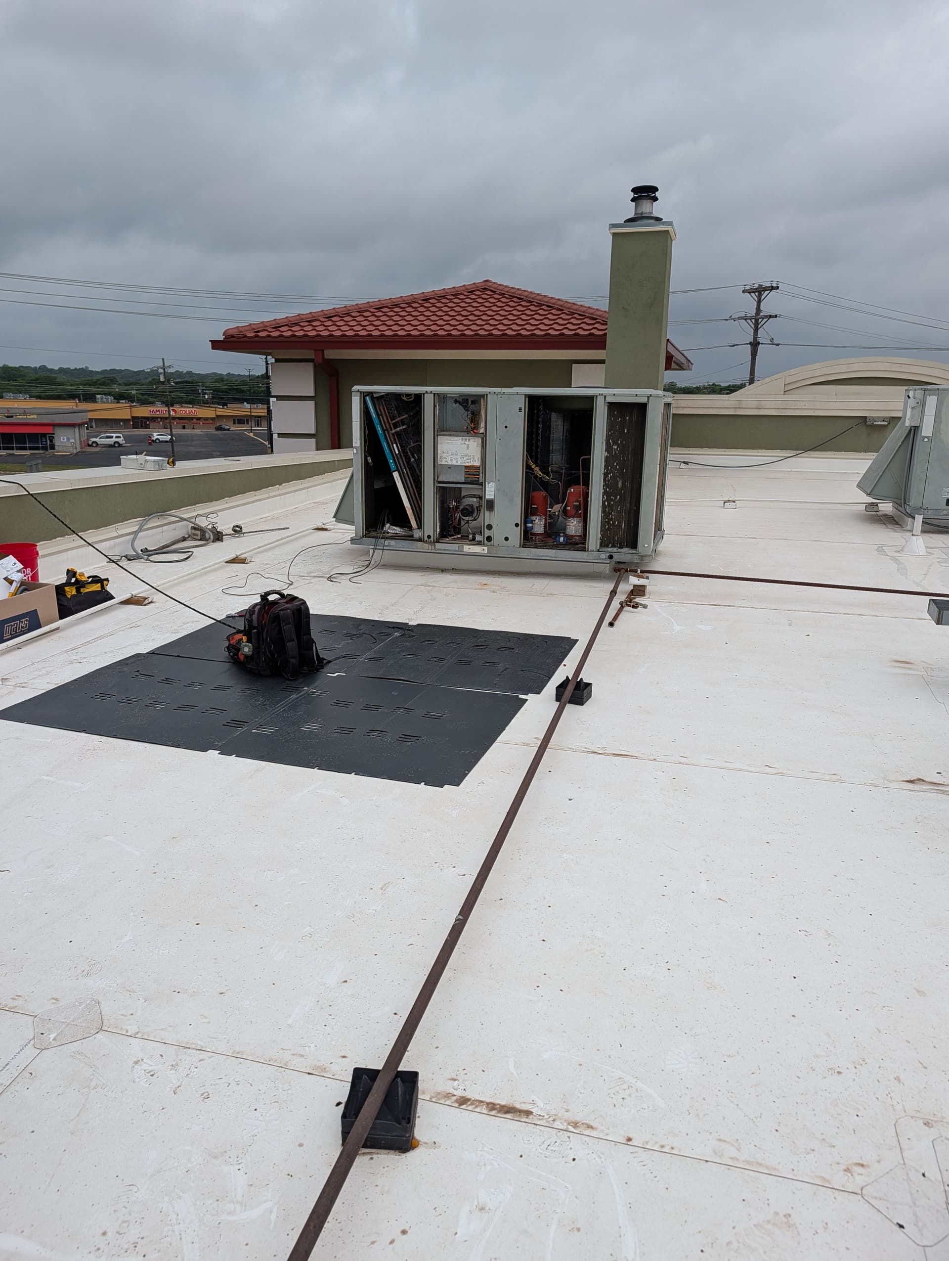 Gallery photos for Old Rooftop Unit Swapped Out for a Reliable York RTU: Image #1