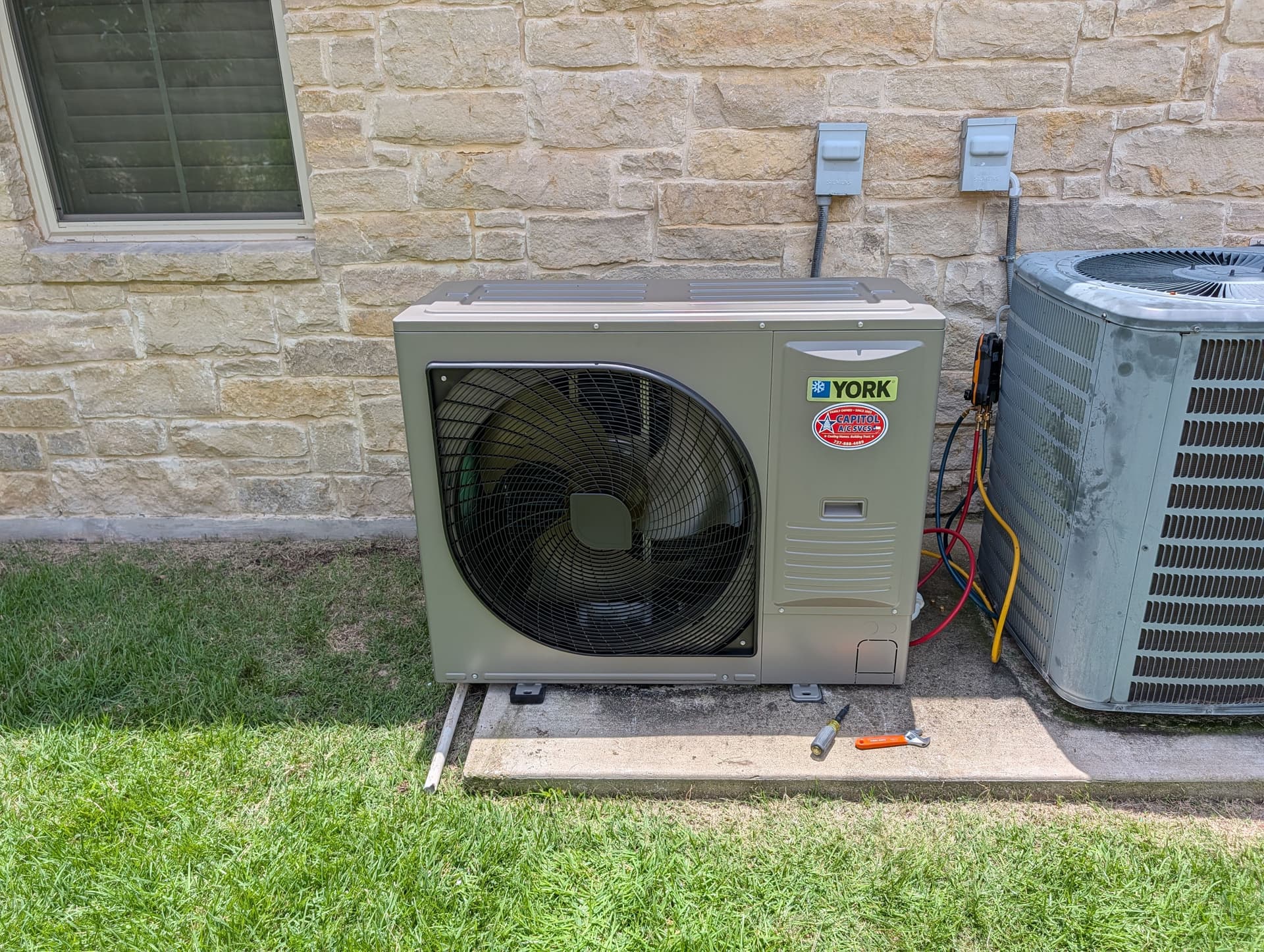Gallery photos for A Clean A/C Installation Done the Right Way: Image #1