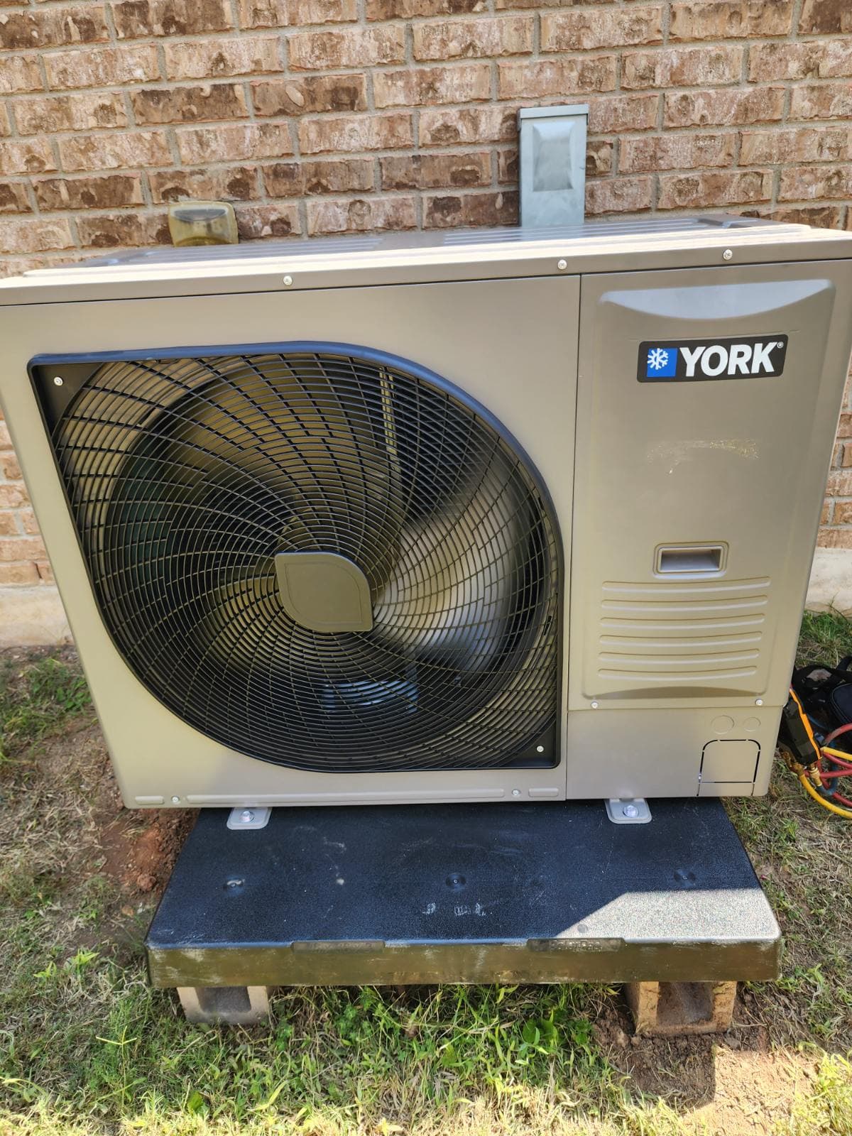 Gallery photos for Maximize Comfort with New York Heat Pump: Image #2