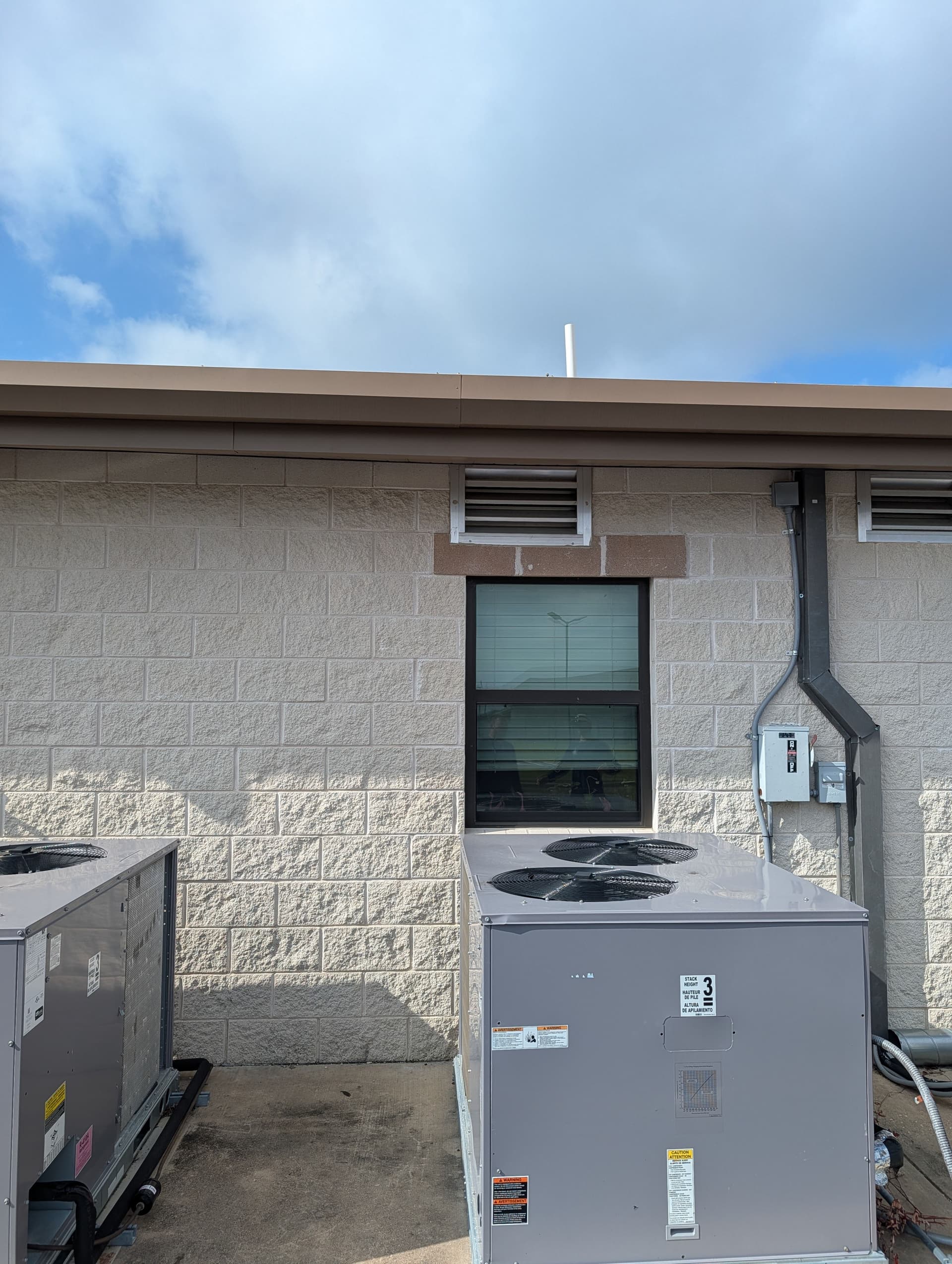 Gallery photos for Commercial HVAC Ductwork and Airflow Problems We Actually Fixed: Image #2